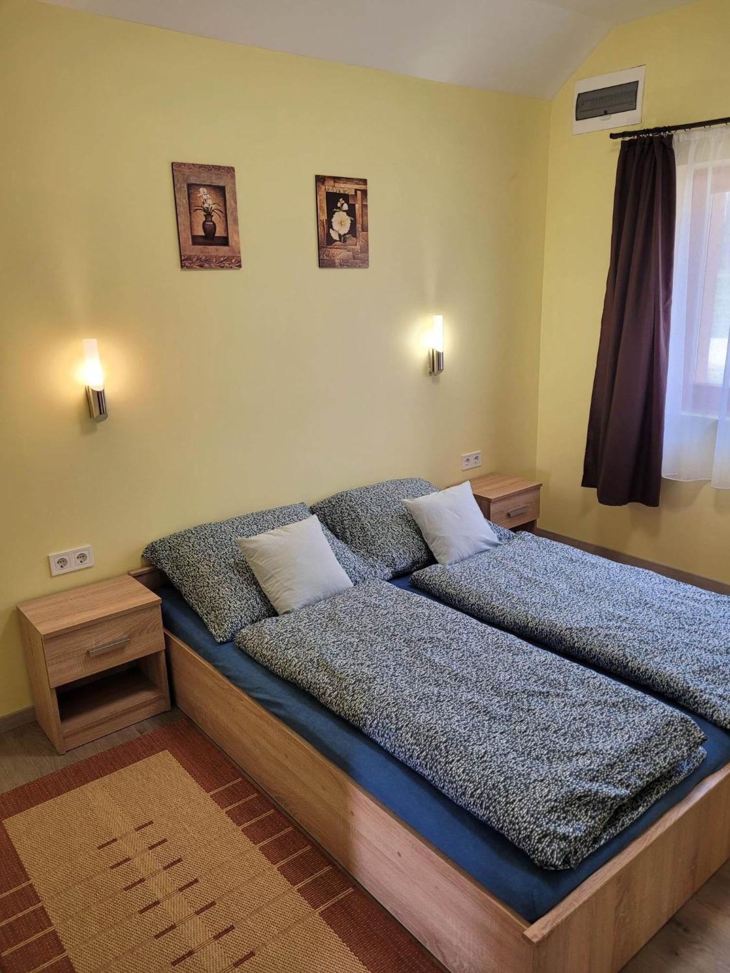 Toelgyfa Vendeghazak *